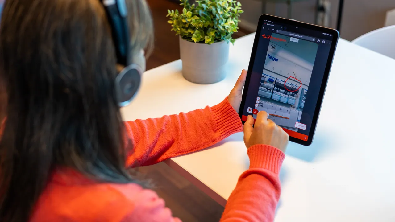 KCC meekijken tablet meterkast HQ